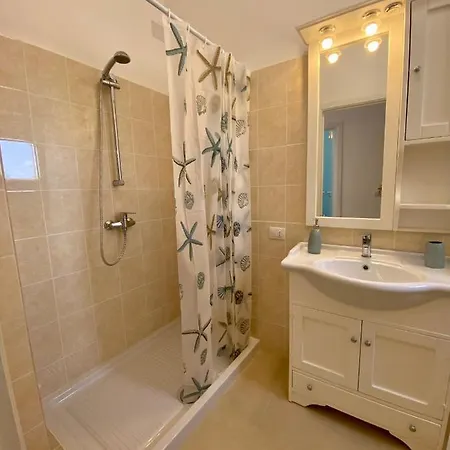 Terrazza Vista Mare E Box Auto شقة *