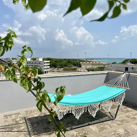 Lägenhet Terrazza Vista Mare E Box Auto