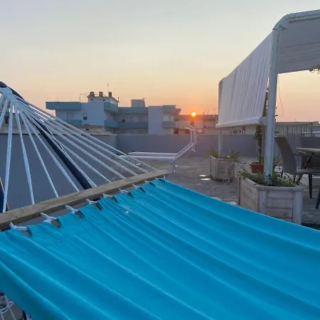 Terrazza Vista Mare E Box Auto Lägenhet